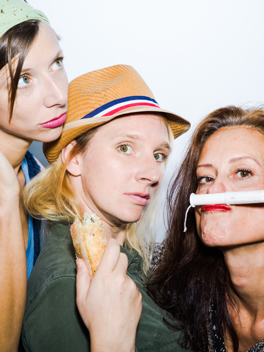 Speculum-533.jpg (879 KB)